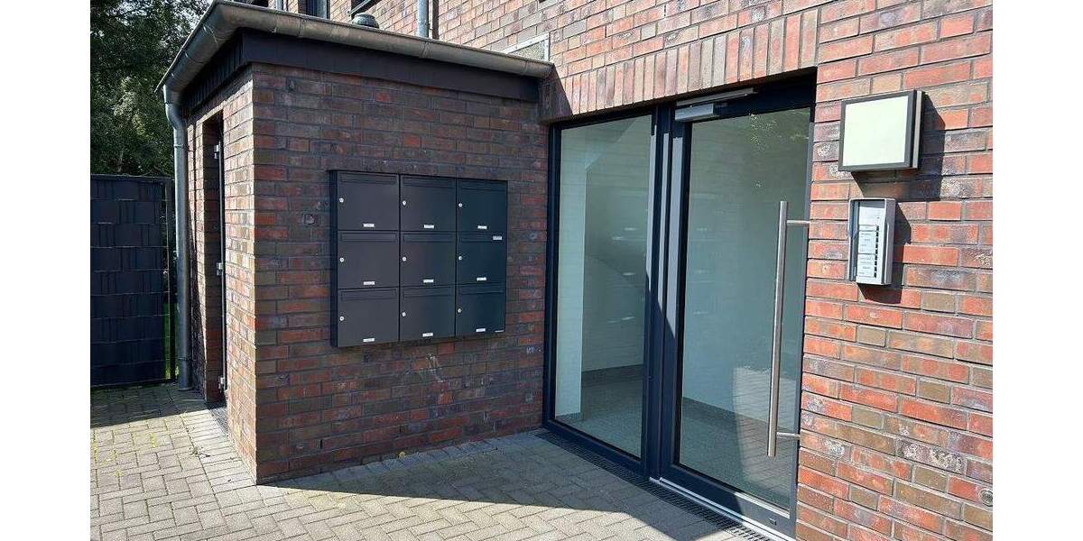 Etagenwohnung Bremerhaven Lehe - 2 Zimmer, 69 m&sup2;, 830&euro; | Angebot:25676341