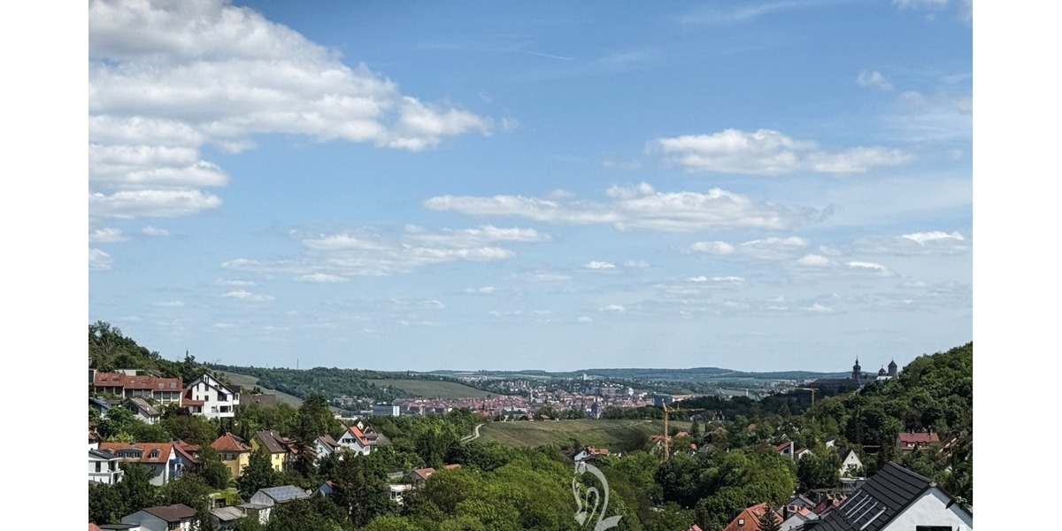 Ganze Etage, Balkonterrassenwohnung - 4,5 Zimmer - Neubau mit 5 Wohneinheiten, hier WE 5 - Dachgeschoßwohnung Höchberg | Angebot:26143368