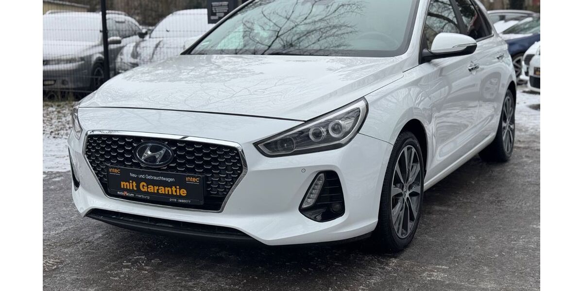 Hyundai i30 160.000 km 10.499 &euro; Berlin 12347