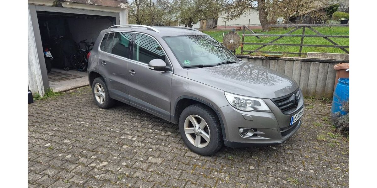 VW Tiguan 201.000 km 3.999 &euro; Königsfeld 78126