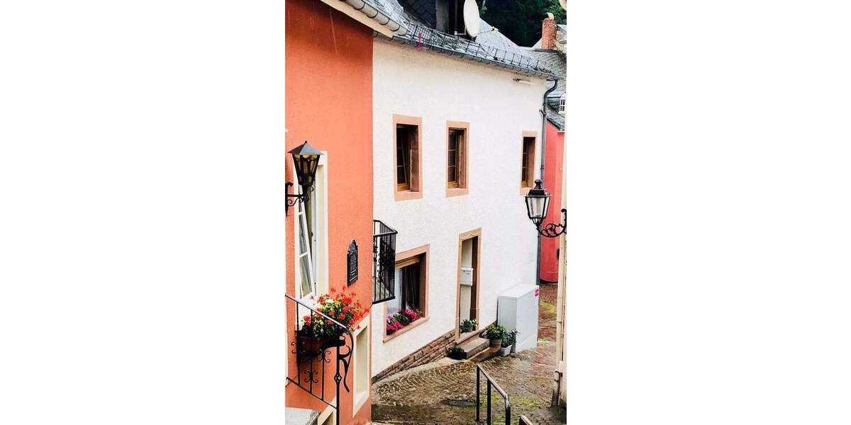 Einfamilienhaus Neuerburg - 7 Zimmer, 159 m&sup2;, 179.000&euro; | Angebot:25338292