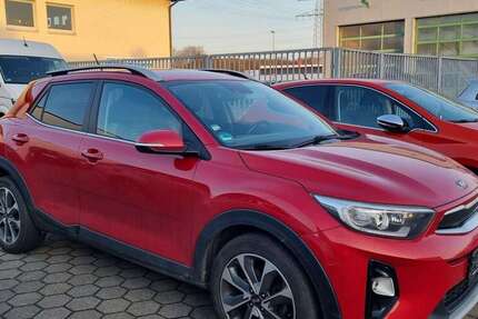 Kia Stonic 121.000 km 9.999 &euro; Dinslaken 46539