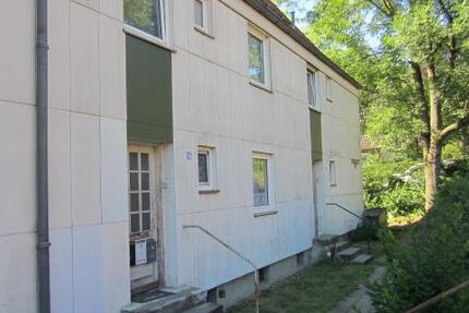 günstige, frisch sanierte 1,5-Zimmer-Dachgeschoss-Wohnung zimmer