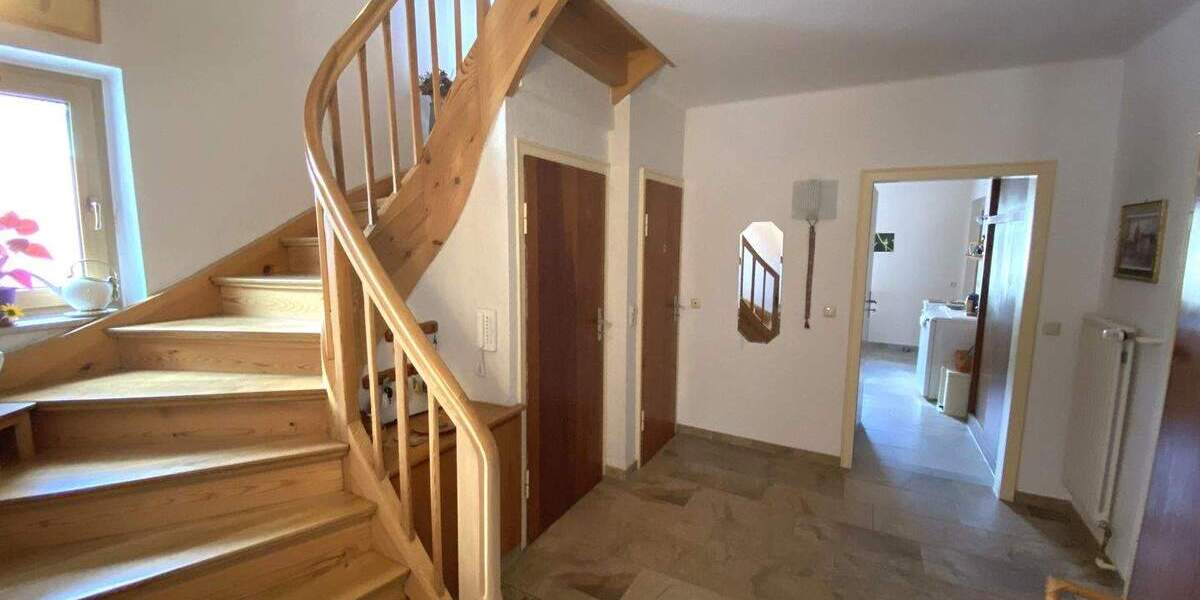 Einfamilienhaus Kahla - 5 Zimmer, 162 m&sup2;, 385.000&euro; | Angebot:25730379