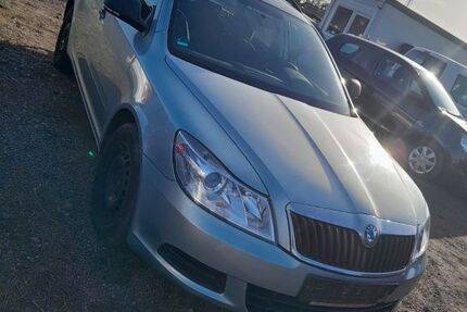 Skoda Octavia 212.000 km 3.499 &euro; Halle 06110