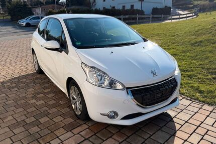 Peugeot 208 103.000 km 4.000 &euro; Drebach 09430