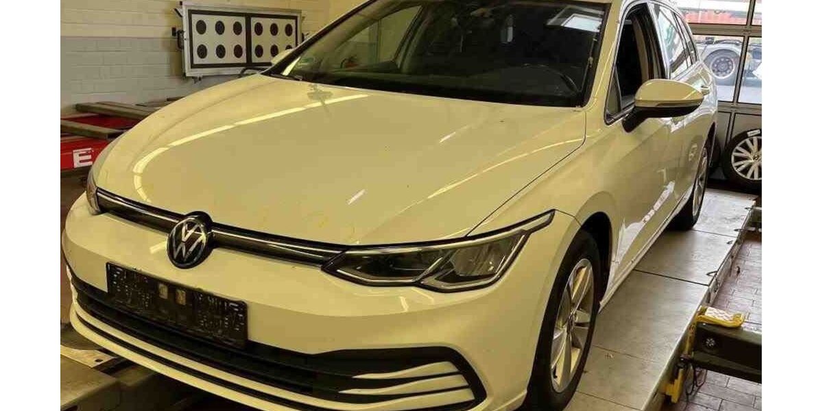 VW Golf 161.950 km 15.890 &euro; Braunschweig 38114