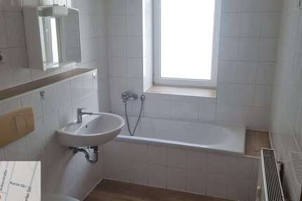 Wohnung Staßfurt - 2 Zimmer, 50 m&sup2;, 350&euro; | Angebot:27339839