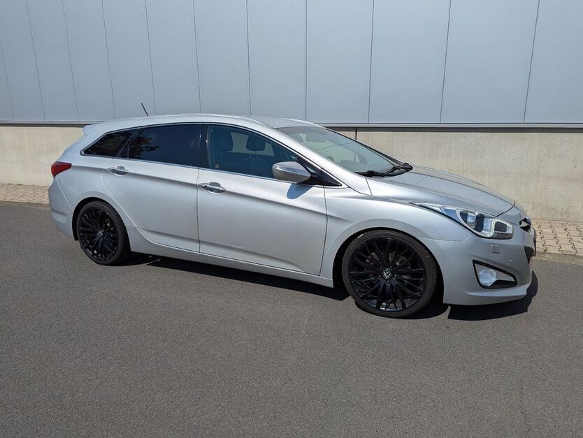 Hyundai i40 117.000 km 9.100 € Maxsain 56244