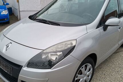 Renault Scenic 300.000 km 1.900 € Bernburg / Saale 06406