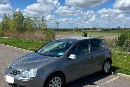 VW Golf 143.000 km 4.200 &euro; Ludwigshafen am Rhein 67059