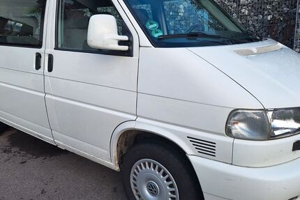 VW T4 Caravelle 240.230 km 8.900 &euro; Oberstdorf 87561