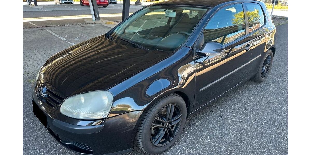 VW Golf 304.000 km 990 &euro; Lahr 77933