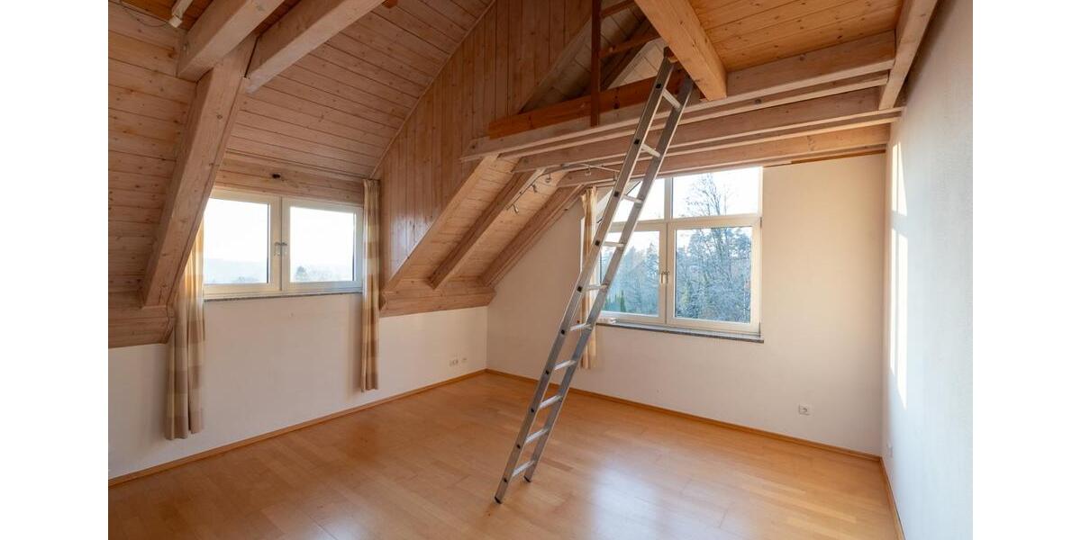 Einfamilienhaus Essenbach - 6 Zimmer, 180 m&sup2;, 2.750&euro; | Angebot:24787569