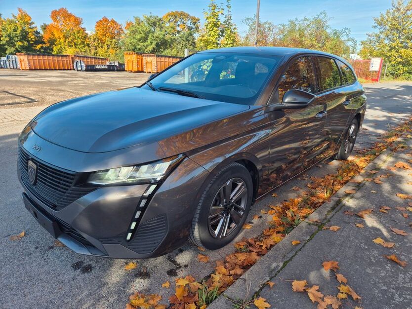 Peugeot 308 167.000 km 10.900 € Berlin 12347