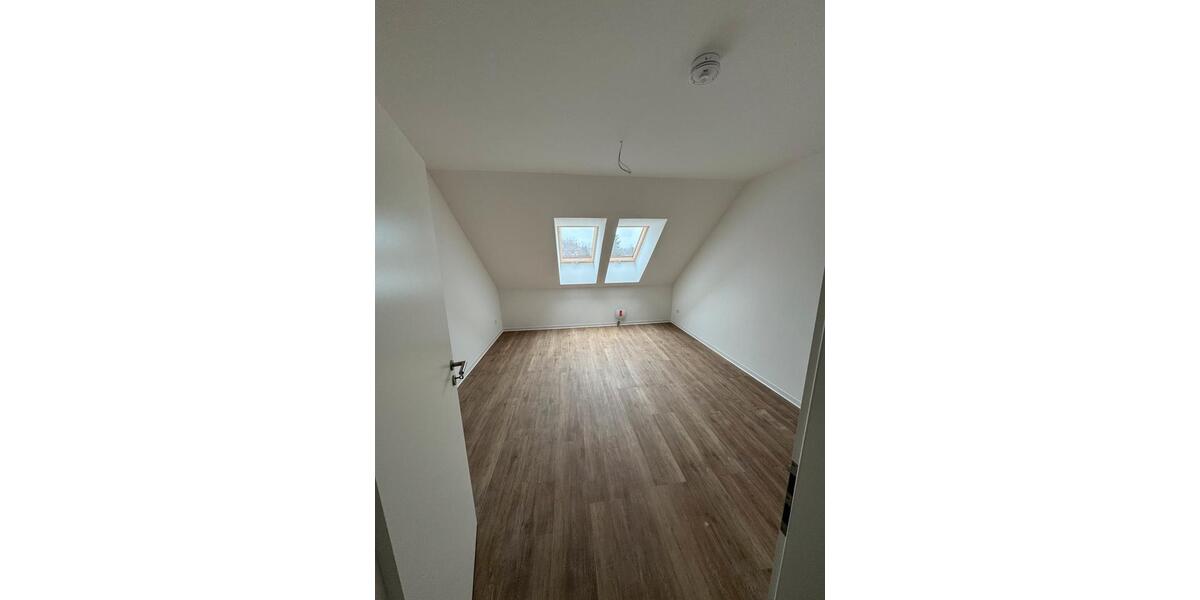 Dachgeschoßwohnung Südheide Unterlüß - 3 Zimmer, 74 m&sup2;, 850&euro; | Angebot:26379596