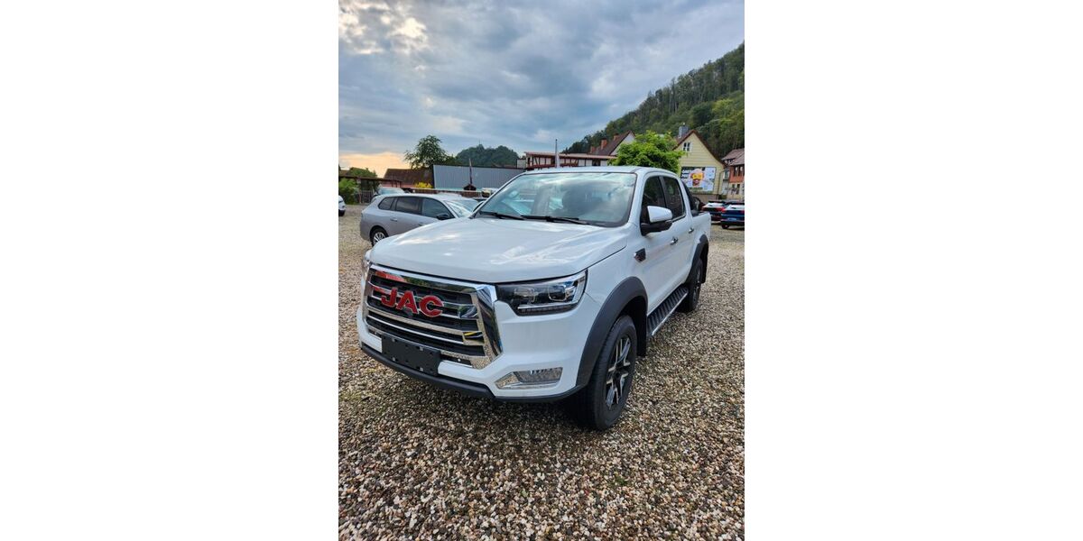 JAC 8 Pro 11.120 km 27.500 &euro; Braunlage 38700