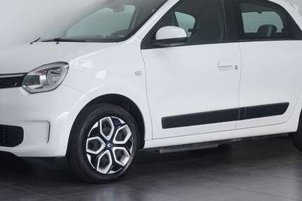 Renault Twingo 14.253 km 10.950 &euro; Wiesbaden 65205