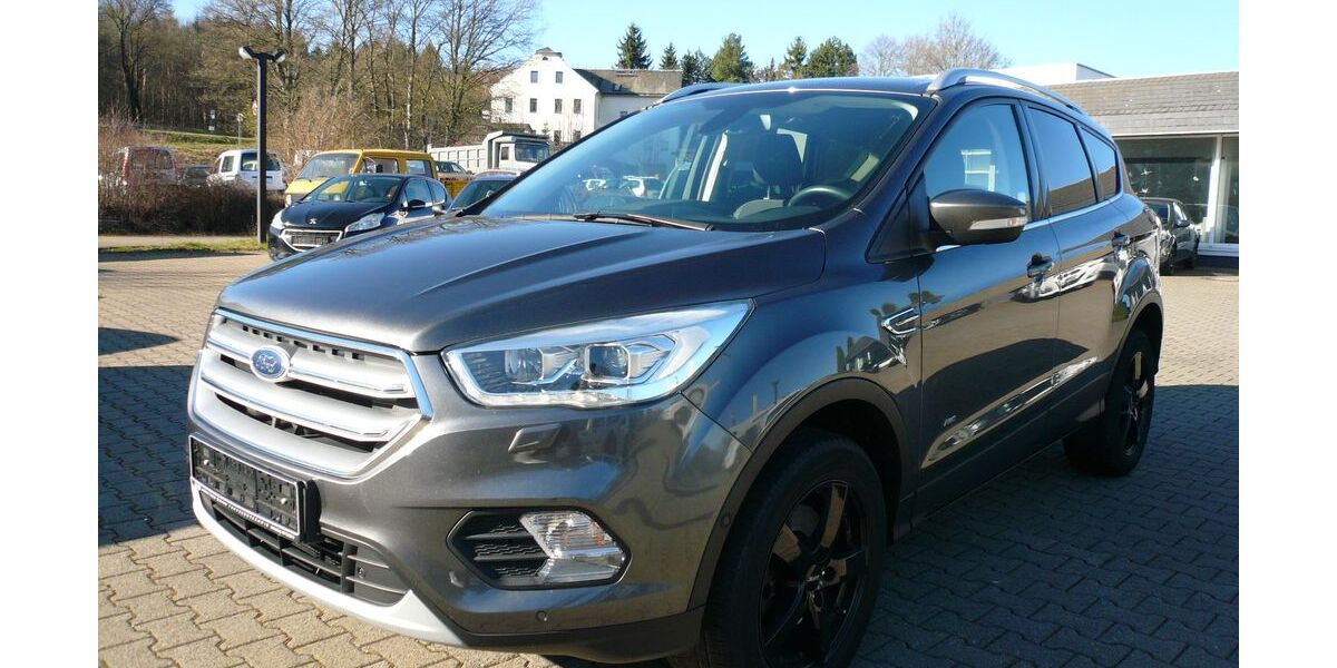Ford Kuga 96.000 km 16.900 &euro; Schneeberg 08289