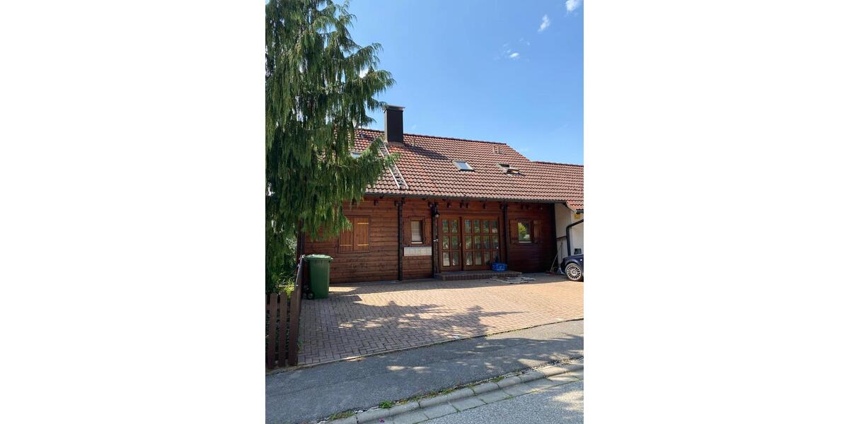 EG-Wohnung mit toller Aussicht ins Tal zimmer