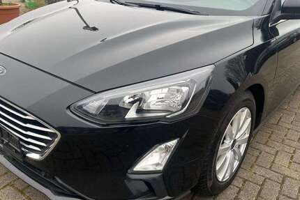 Ford Focus 154.000 km 9.499 &euro; Würselen / Aachen 52146