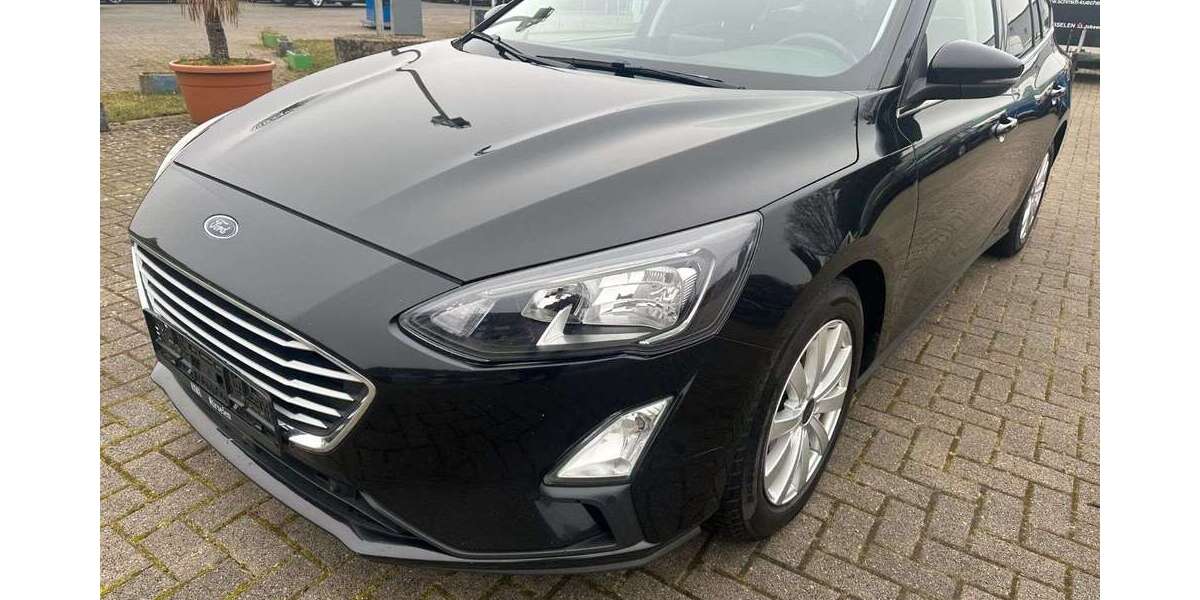 Ford Focus 154.000 km 9.499 &euro; Würselen / Aachen 52146