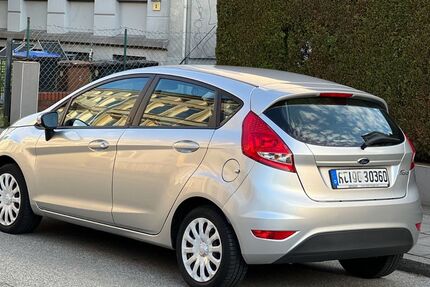 Ford Fiesta 111.155 km 4.900 &euro; Stockelsdorf 23617