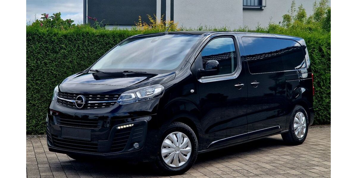 Opel Vivaro 109.000 km 21.999 &euro; Bad Lippspringe 33175