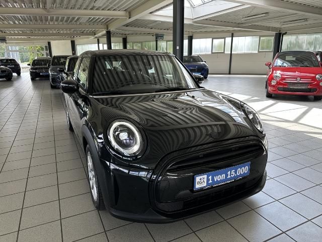 Mini Cooper 15.906 km 26.600 € Salzgitter 38228