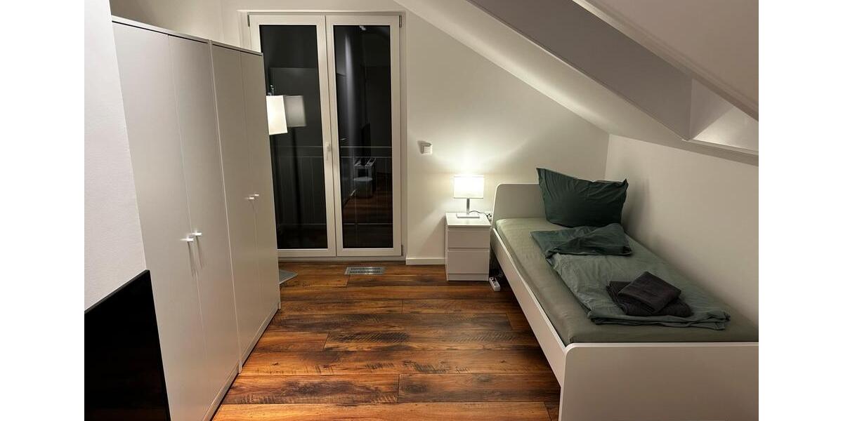Etagenwohnung Hausham - 12 Zimmer, 80 m&sup2;, 30&euro; | Angebot:26317534