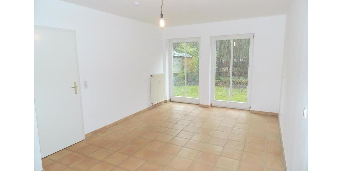 Erdgeschoßwohnung Hamburg Altona - 3 Zimmer, 121 m&sup2;, 2.925&euro; | Angebot:26397027