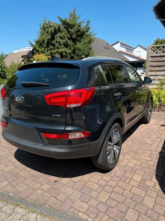 Kia Sportage 130.000 km 14.500 € MÖRFELDEN-WALLDORF 64546