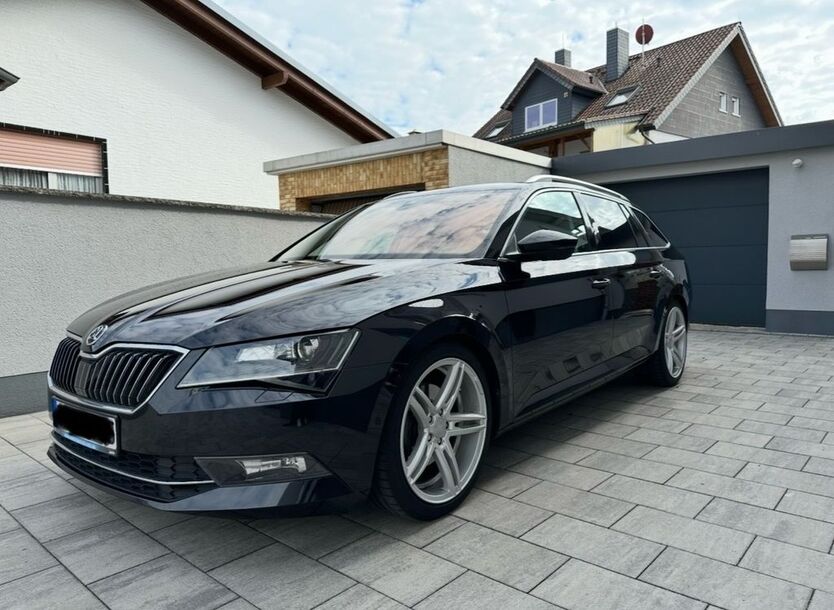 Skoda Superb 126.703 km 19.500 € Eppertshausen 64859