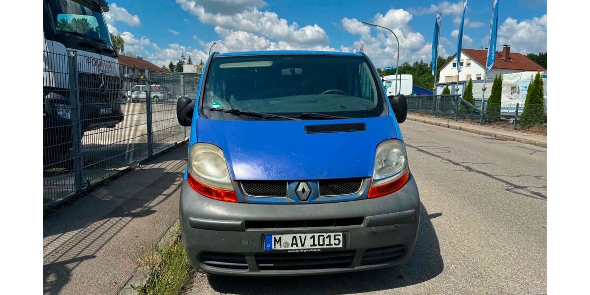 Renault Trafic 180.000 km 1.000 &euro; München 80639