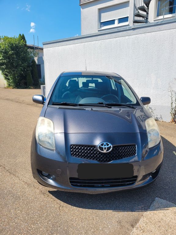 Toyota Yaris 190.000 km 2.999 € Crailsheim 74564