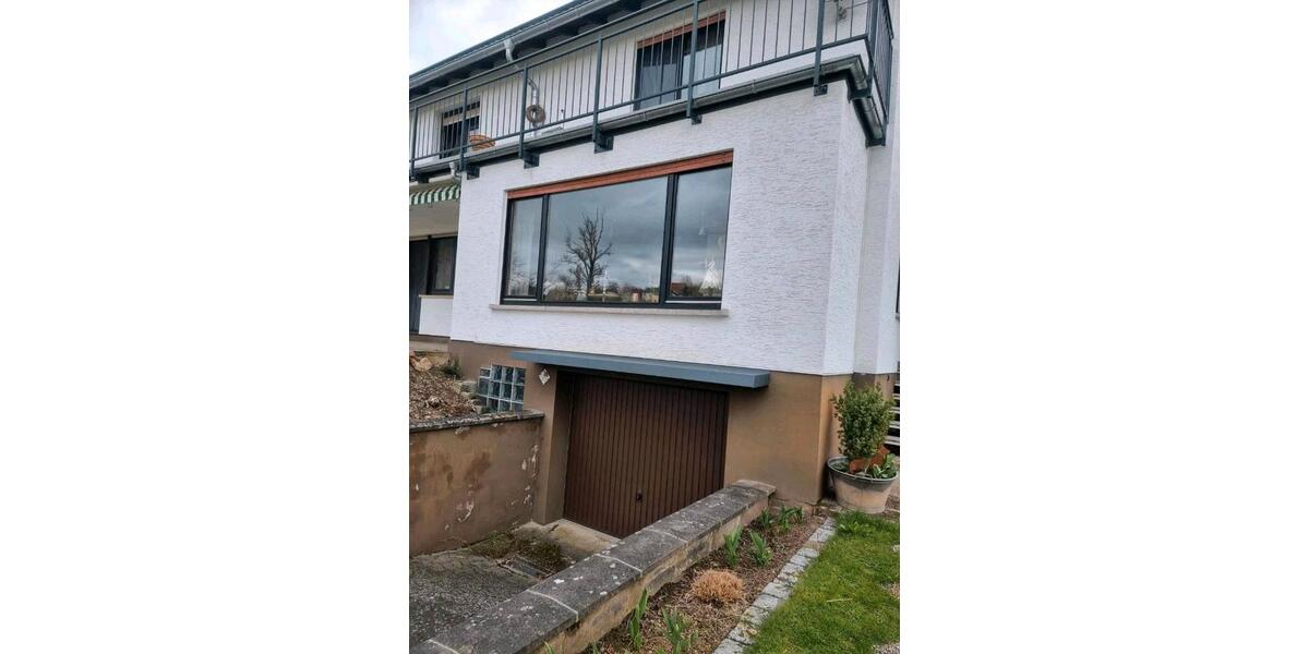 Etagenwohnung Alsfeld - 3 Zimmer, 73 m&sup2;, 900&euro; | Angebot:26118013