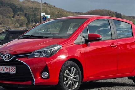 Toyota Yaris 7.500 km 13.490 &euro; Oberwinter 53424