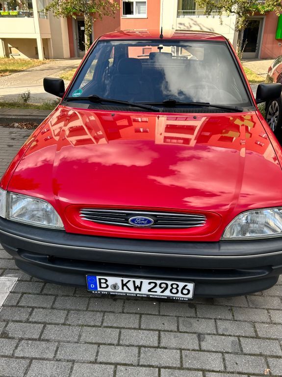Ford Escort 89.000 km 1.750 € Berlin 12627