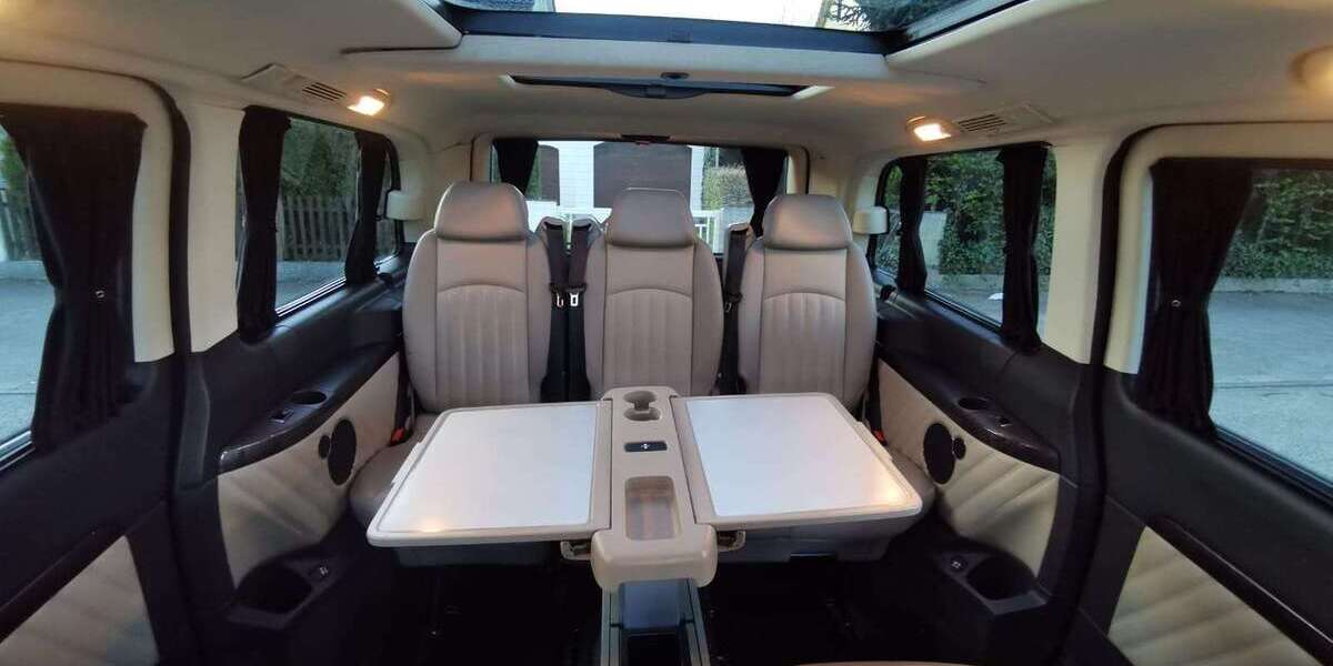 Mercedes-Benz Viano 182.000 km 29.800 &euro; München 81671