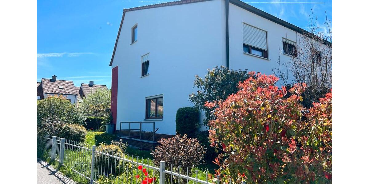 Reihenhaus Amberg - 4 Zimmer, 122 m&sup2;, 1.900&euro; | Angebot:26617784
