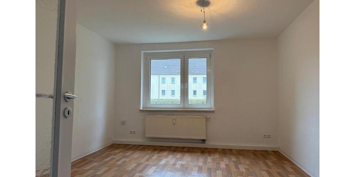 Etagenwohnung Mülsen - 3 Zimmer, 57 m&sup2;, 345&euro; | Angebot:26296738