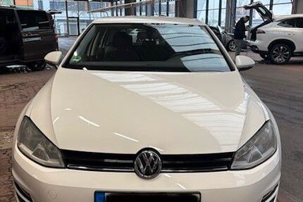 VW Golf 134.170 km 8.900 &euro; Bruchsal 76646