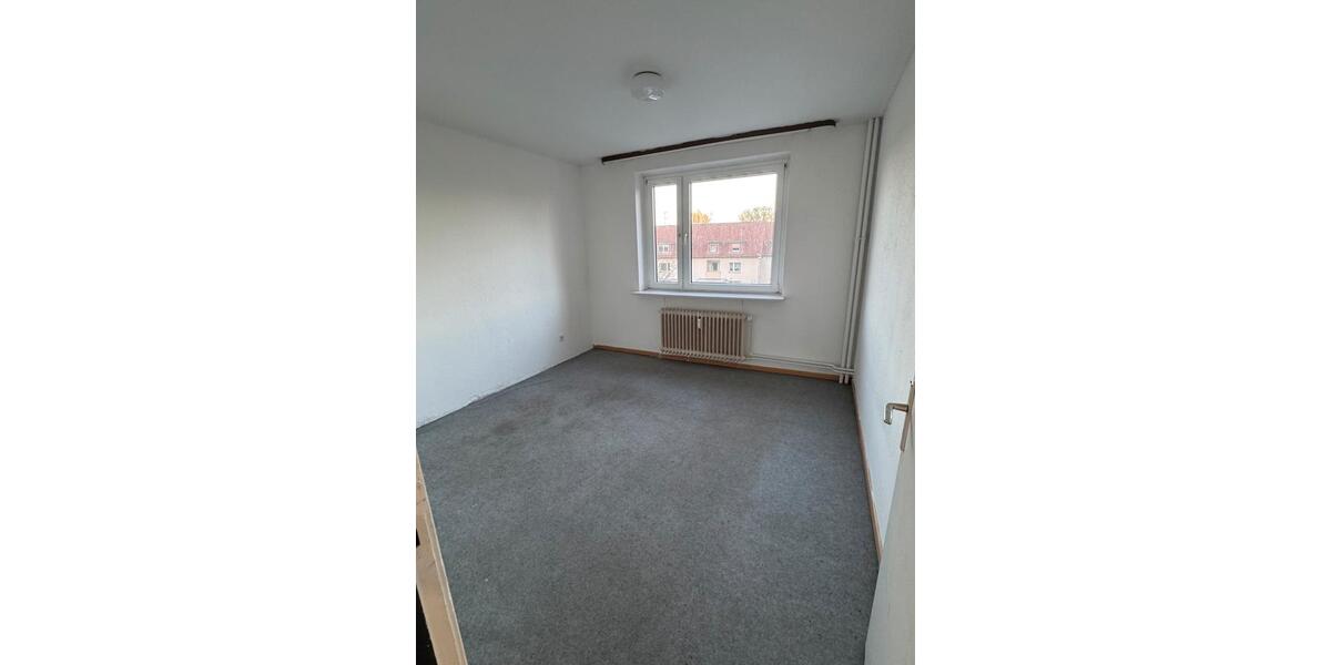 Etagenwohnung Bad Oldesloe - 4 Zimmer, 90 m&sup2;, 1.300&euro; | Angebot:26388122