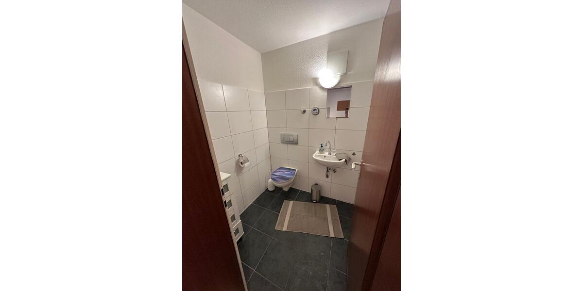 Etagenwohnung Dettingen an der Erms - 2.5 Zimmer, 65 m&sup2;, 950&euro; | Angebot:26652070