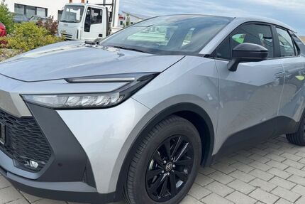 Toyota C-HR 5.828 km 26.990 &euro; Eitensheim 85117
