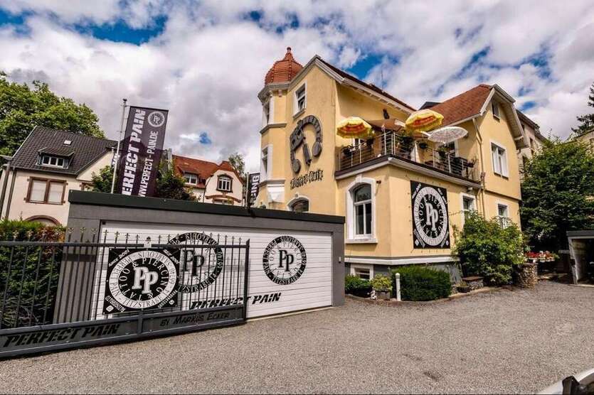 Haus zum Kaufen in Saarlouis 1.440.000 € 326 m²