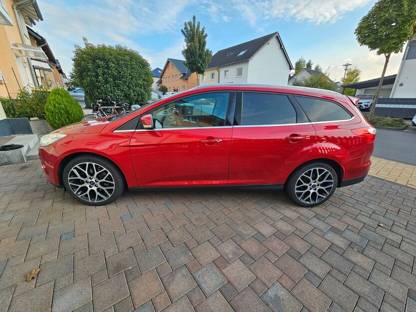Ford Focus 127.818 km 7.900 € Meckenheim 53340