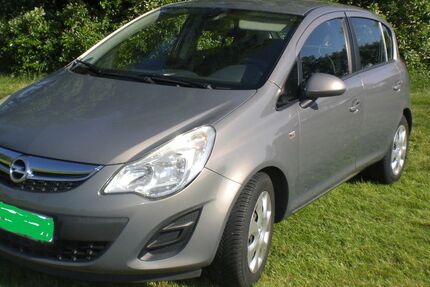 Opel Corsa 150.777 km 3.700 &euro; Berge 49626