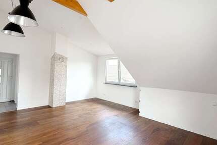 Wohnung Salach - 2 Zimmer, 73 m&sup2;, 850&euro; | Angebot:27003161