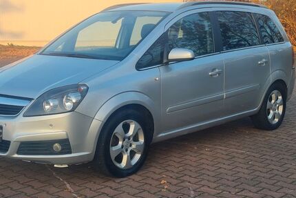 Opel Zafira 178.000 km 3.999 &euro; Halle 06108